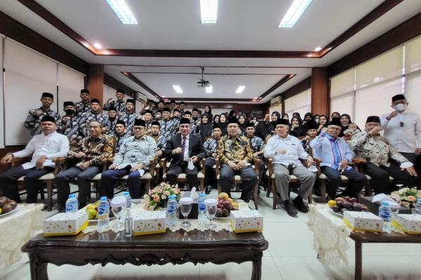 Berangkatkan Kafilah Sumut ke MTQN XXIX Banjarmasin, Edy Rahmayadi Berpesan TampilTerbaik dan Tetap Jaga Kesehatan